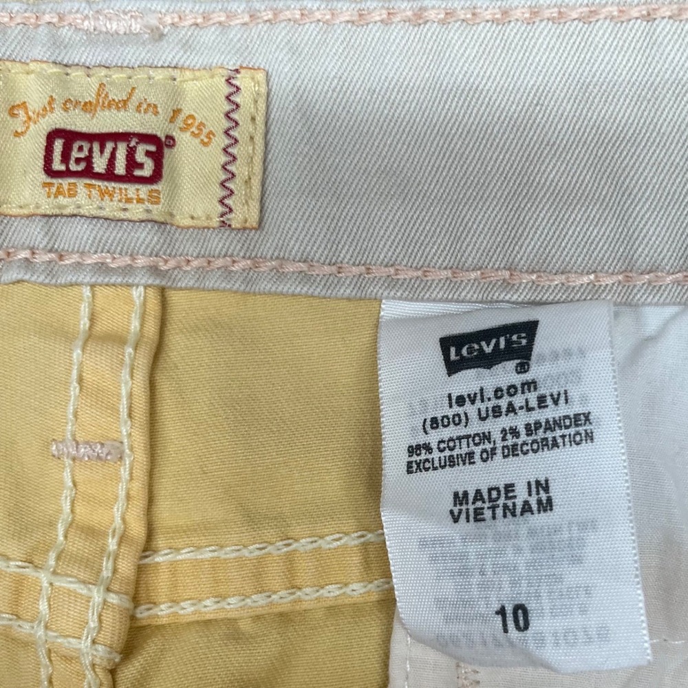Levi's Bermuda Shorts Women 10 Yellow Stretch Twill Cotton Twill Chino - Picture 2 of 10